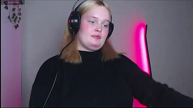 rozzhaos8 online show from October 25, 7:03 pm