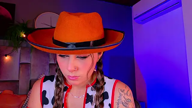 AmbarHills 1 online show from October 24, 12:26 pm