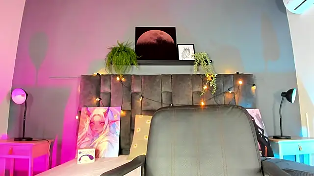 AmbarHills 1 online show from April 5, 11:39 am