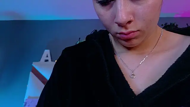 AmbarHills 1 online show from April 16, 11:44 am