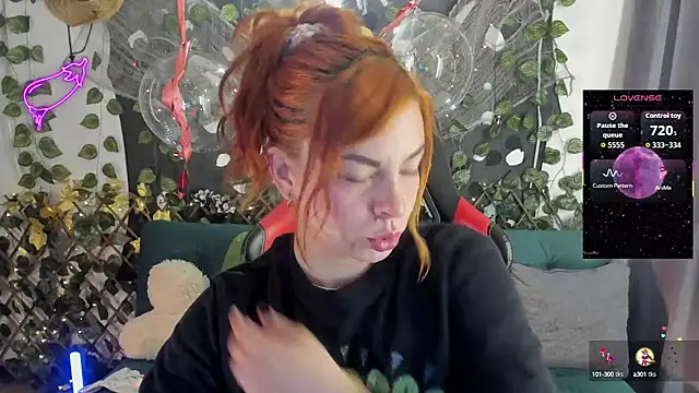 cocochanell6666 online show from October 16, 7:27 am