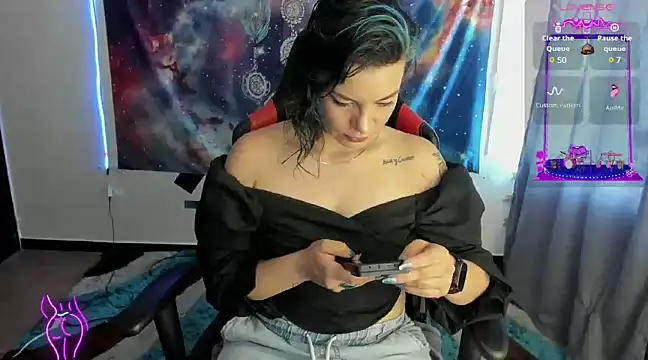 cocochanell6666 online show from February 7, 9:26 pm