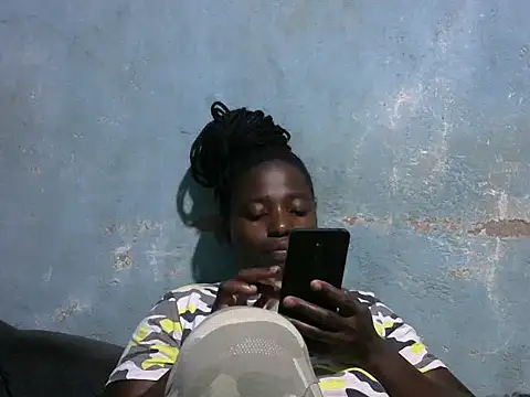 Snapshot of sweet_gal01 chatting on October 8, 7:03 pm sweet gal01 online show from October 8, 7:03 pm