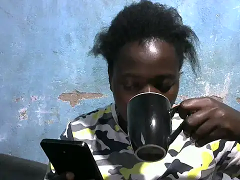 Snapshot of sweet_gal01 chatting on October 16, 7:55 pm sweet gal01 online show from October 16, 7:55 pm