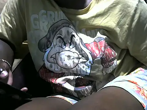 Snapshot of sweet_gal01 chatting on October 30, 8:39 pm sweet gal01 online show from October 30, 8:39 pm