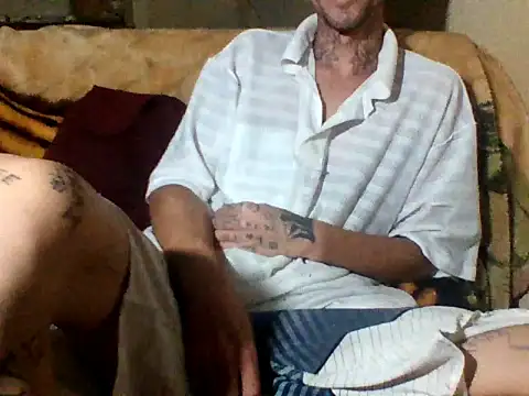 Snapshot of sellvageria chatting on September 17, 10:12 pm sellvageria online show from September 17, 10:12 pm