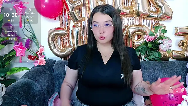 abbygarcia oli online show from April 8, 6:42 pm