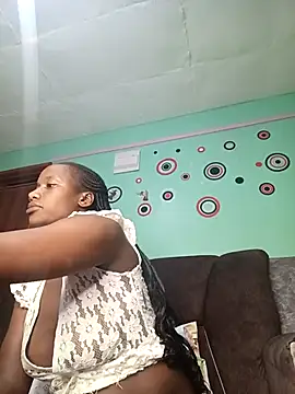 Snapshot of prettysonnie chatting on February 10, 1:24 am prettysonnie online show from February 10, 1:24 am