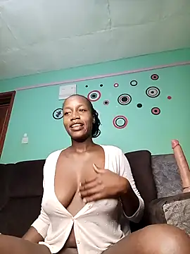 Snapshot of prettysonnie chatting on January 27, 2:10 am prettysonnie online show from January 27, 2:10 am