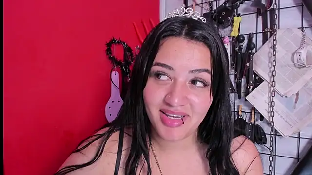 Madame pain  online show from March 3, 6:13 pm