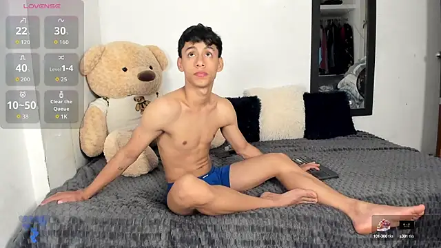 Snapshot of LittleParker chatting on September 30, 12:33 pm LittleParker online show from September 30, 12:33 pm