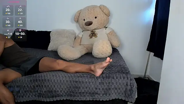 Snapshot of LittleParker chatting on June 26, 2:23 pm LittleParker online show from June 26, 2:23 pm