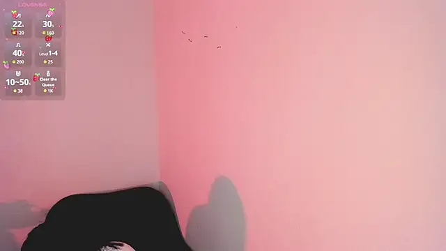 Snapshot of lovely__martina chatting on October 28, 8:52 pm lovely martina online show from October 28, 8:52 pm