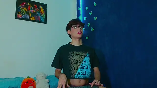 Snapshot of arnold_laurent_ chatting on November 13, 7:12 am arnold laurent online show from November 13, 7:12 am