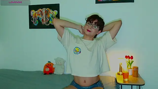 arnold laurent  online show from September 25, 4:07 am