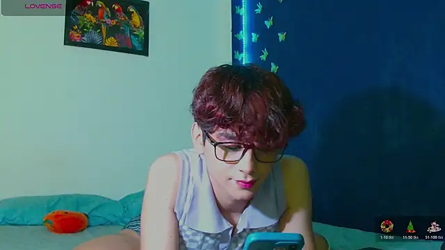 Snapshot of arnold_laurent_ chatting on December 14, 8:25 pm arnold laurent online show from December 14, 8:25 pm