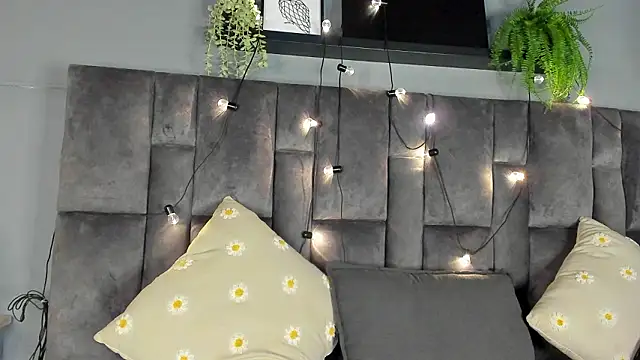 AbbyWathson online show from February 28, 11:43 am