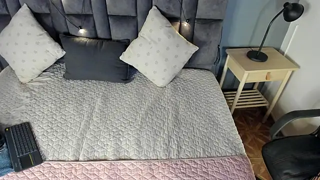 AbbyWathson online show from March 5, 12:13 pm