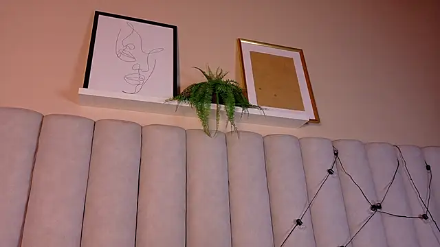 AbbyWathson online show from April 14, 11:59 am