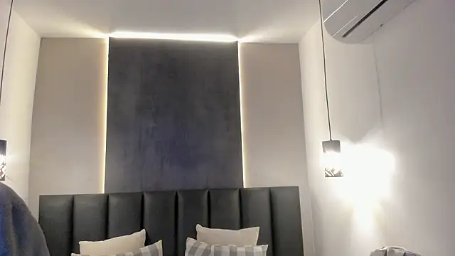 AbbyWathson online show from February 10, 11:42 am