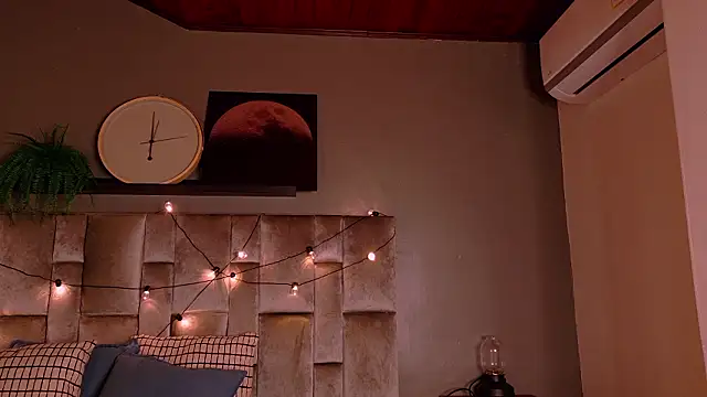 AbbyWathson online show from March 10, 11:47 am