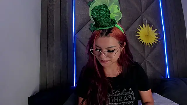 Snapshot of AbbyWathson chatting on March 15, 7:38 pm AbbyWathson online show from March 15, 7:38 pm