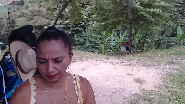 andreu mature online show from April 9, 6:58 pm