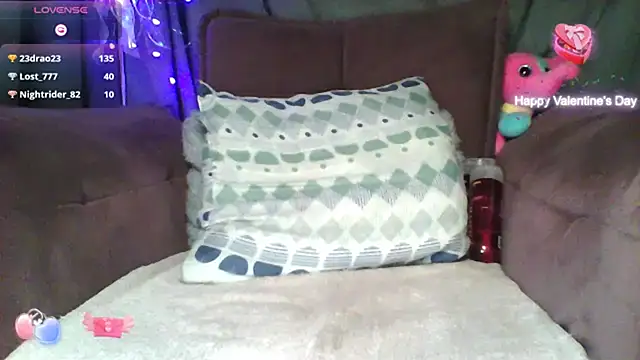 Snapshot of PollyCrush chatting on December 14, 8:51 pm PollyCrush online show from December 14, 8:51 pm