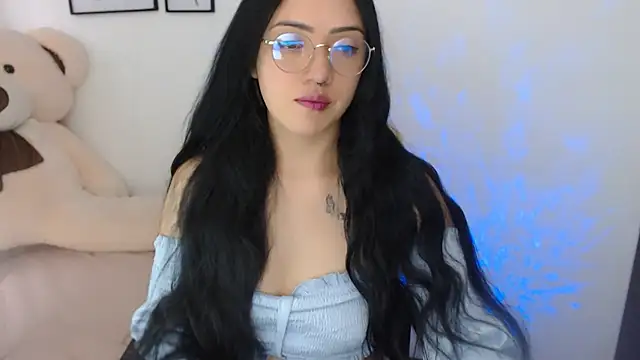 Snapshot of Suzanne_abbey chatting on September 22, 10:05 pm Suzanne abbey online show from September 22, 10:05 pm