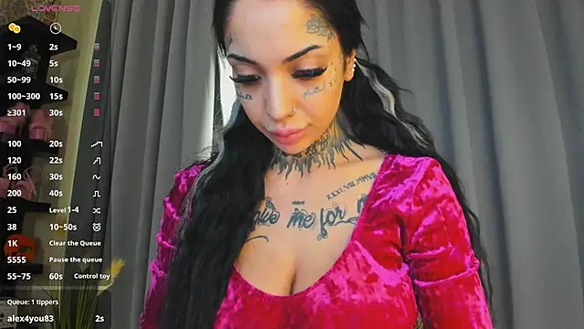 Snapshot of CreamyInkky_ chatting on March 19, 1:07 pm CreamyInkky  online show from March 19, 1:07 pm