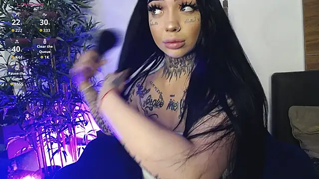 CreamyInkky  online show from April 18, 7:22 am