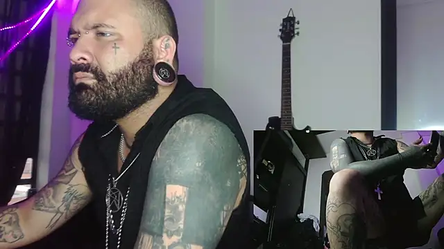 darkclothes online show from December 27, 11:28 am