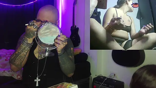 darkclothes online show from January 24, 6:24 am