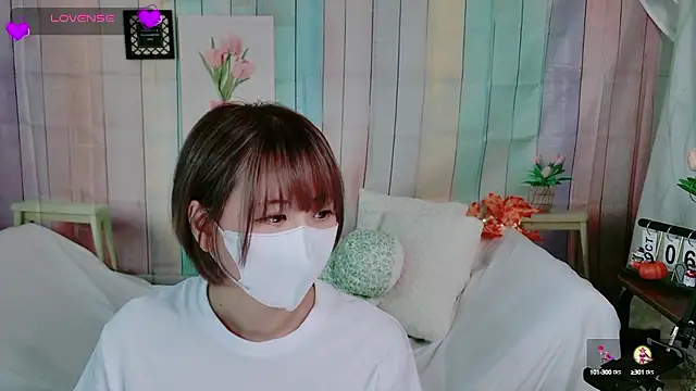 Snapshot of SERA-xx- chatting on October 7, 12:44 am SERA-xx- online show from October 7, 12:44 am