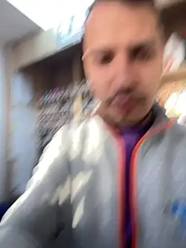 Snapshot of baramadalin chatting on September 27, 4:51 am baramadalin online show from September 27, 4:51 am