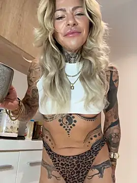 Divina X  online show from December 21, 4:03 am