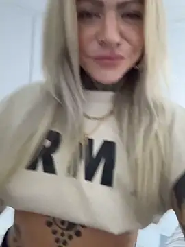 Divina X  online show from December 4, 5:50 am