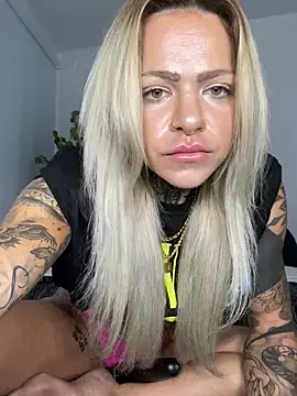 Divina X  online show from December 5, 4:55 am