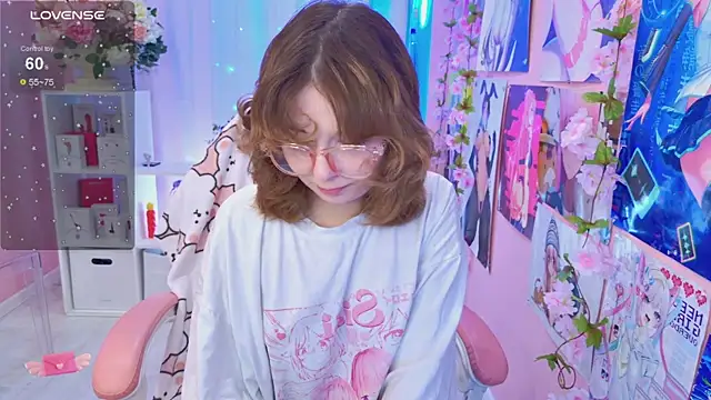 Coconut Mia online show from April 26, 3:09 pm