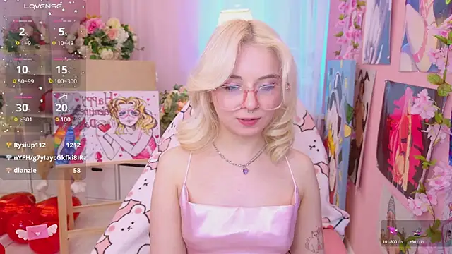 Snapshot of Coconut_Mia chatting on February 10, 2:52 am Coconut Mia online show from February 10, 2:52 am