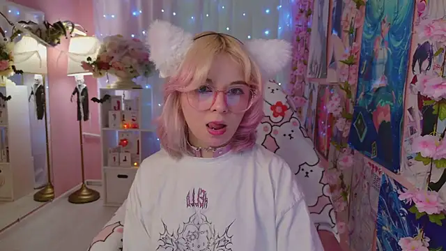 Coconut Mia online show from October 24, 9:47 pm