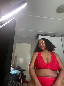 Nomthie online show from September 25, 2:23 pm