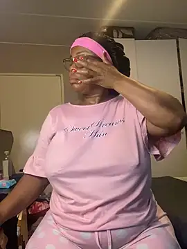 Nomthie online show from December 4, 4:11 am