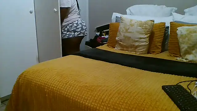 Nomthie online show from March 24, 2:44 am