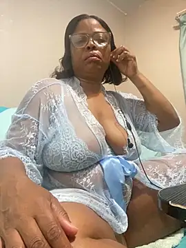 Nomthie online show from February 28, 4:23 am