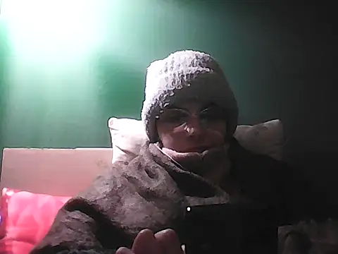 Snapshot of Musical__fantasy chatting on February 6, 7:10 pm Musical fantasy online show from February 6, 7:10 pm