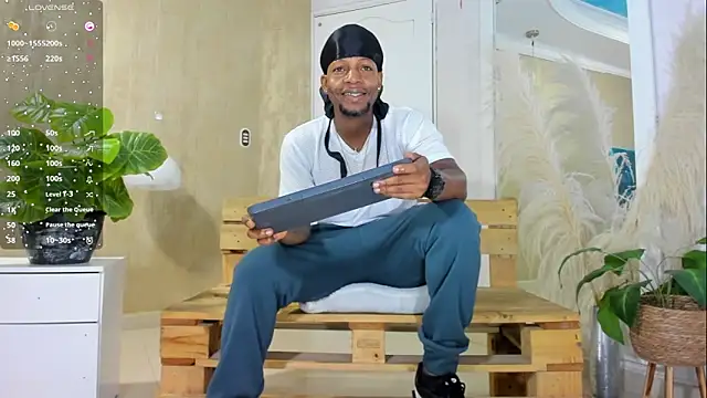 RicoBrown777  online show from April 6, 4:19 am