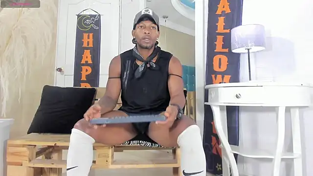 RicoBrown777  online show from October 18, 4:36 am