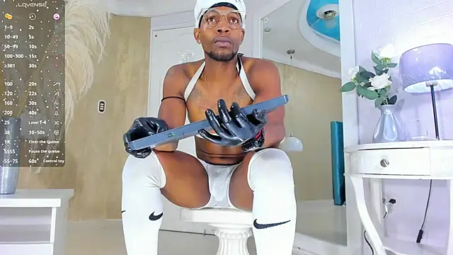 RicoBrown777  online show from December 3, 4:13 am