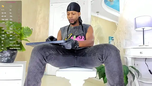 RicoBrown777  online show from May 9, 4:05 am